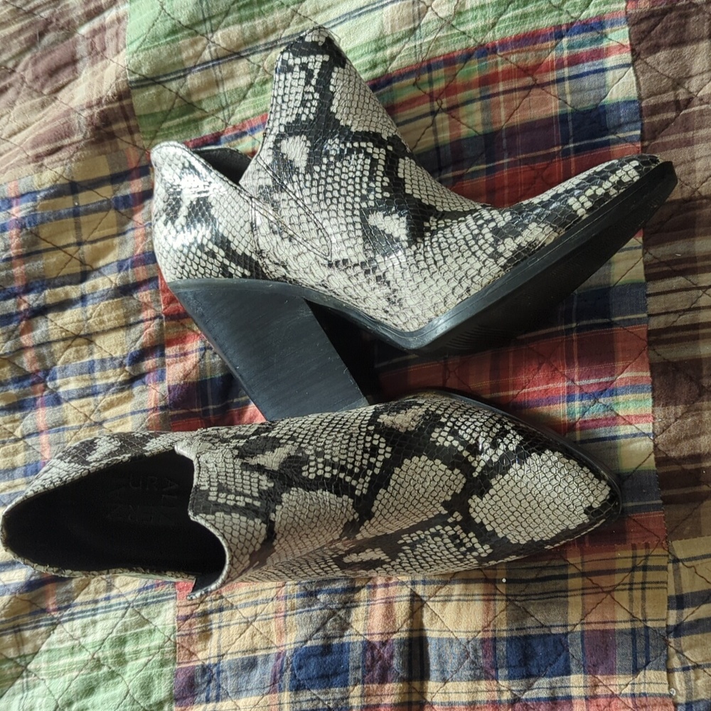 Naturalizer boots